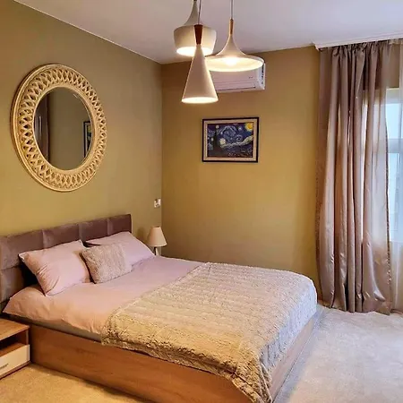 Cozy Luxury Central