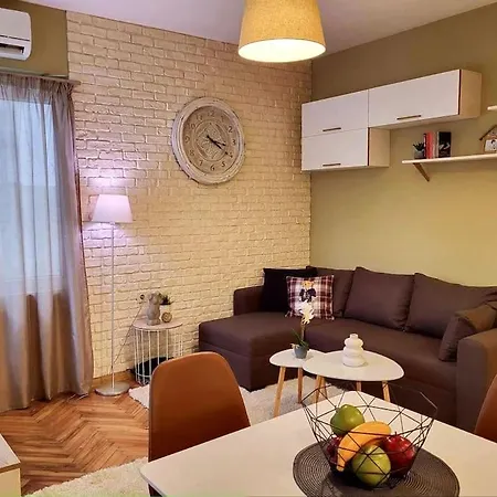 Cozy Luxury Central